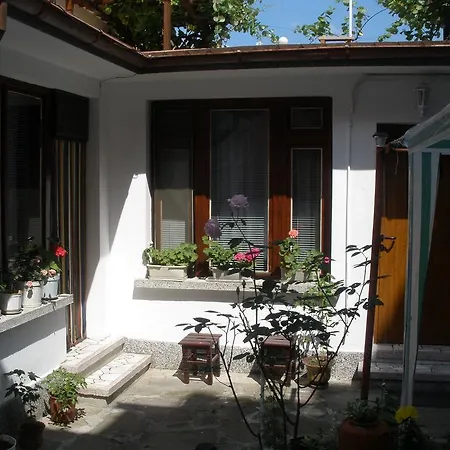 Vendégház Marinakievi